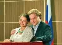 Эта женщина ко мне